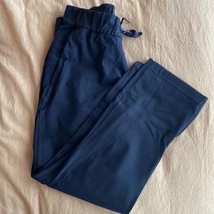 Lululemon On The Fly Pant in Navy Blue